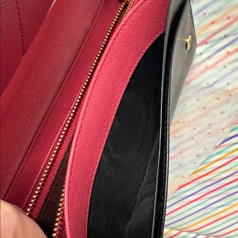 Prada Black Leather Wallet with Gold Logo - Picture 12 of 14